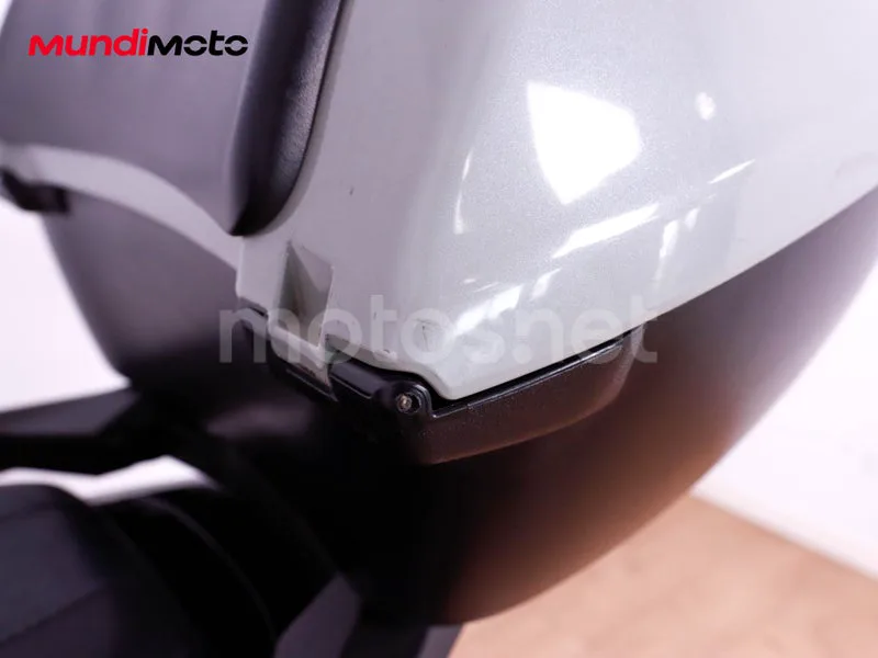 Honda Forza 125 - Vista 18