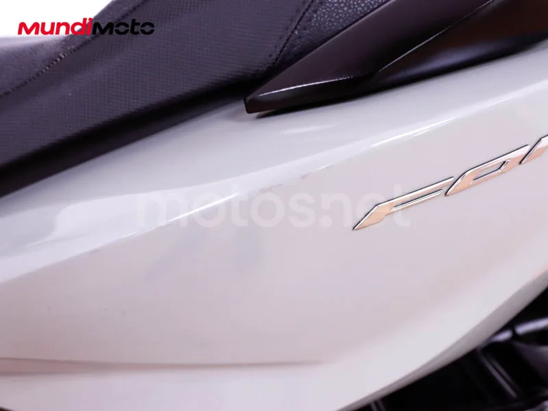 Honda Forza 125 - Vista 20