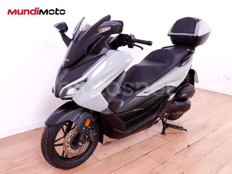 Honda Forza 125 - Vista 7