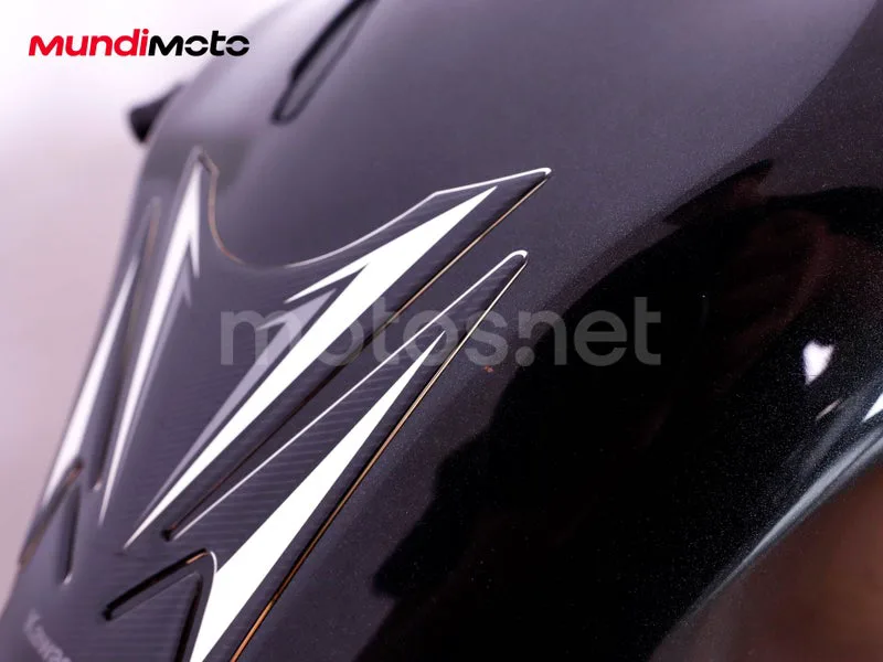 Kawasaki Z900 - Vista 18