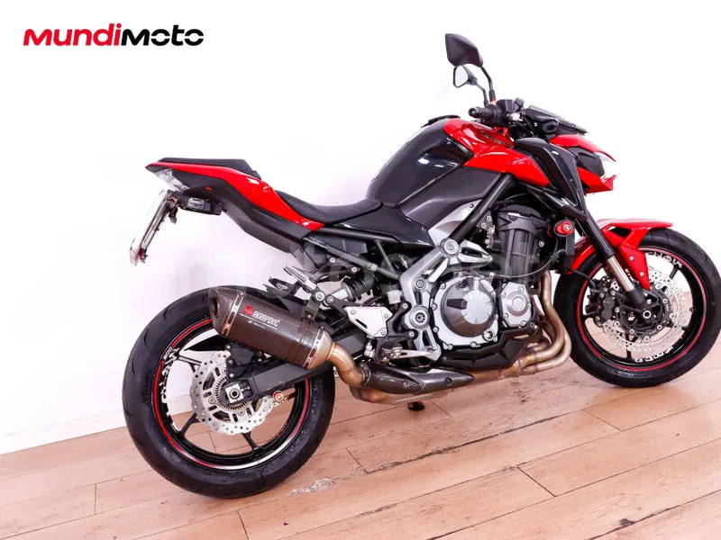 Kawasaki Z900 - Vista 3