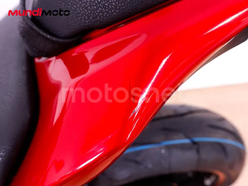 Kawasaki Z900 - Vista 27