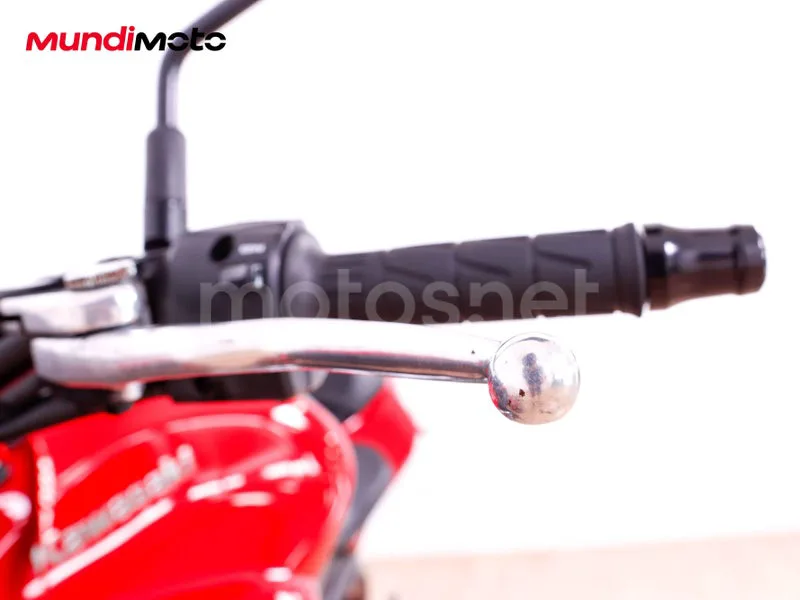 Kawasaki Z900 - Vista 33