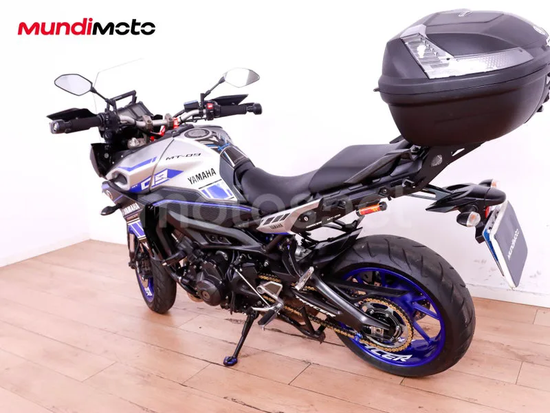 Yamaha Tracer 9 - Vista 8