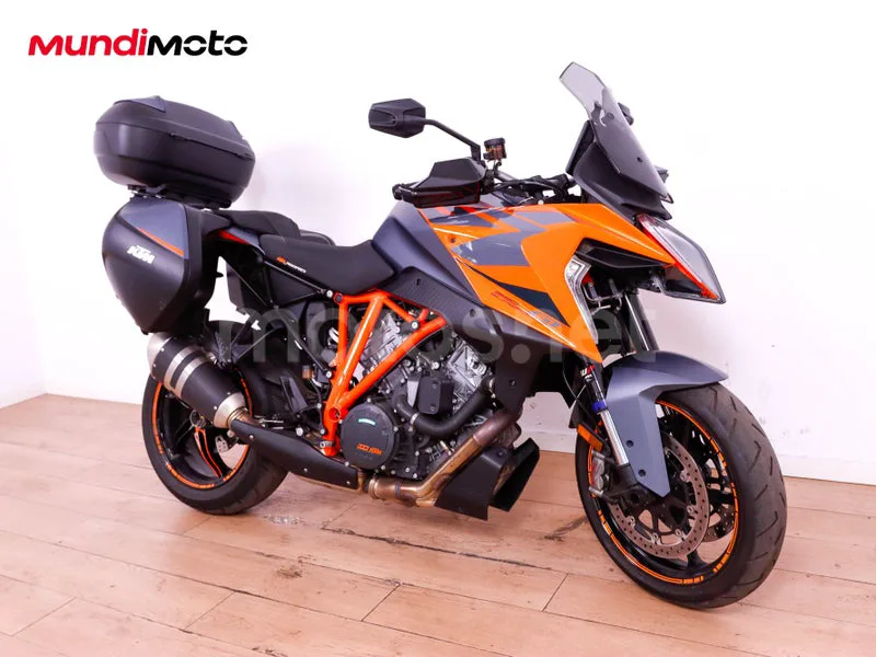 KTM 1290 Super Duke GT 14.799 € 2024 Barcelona - 2