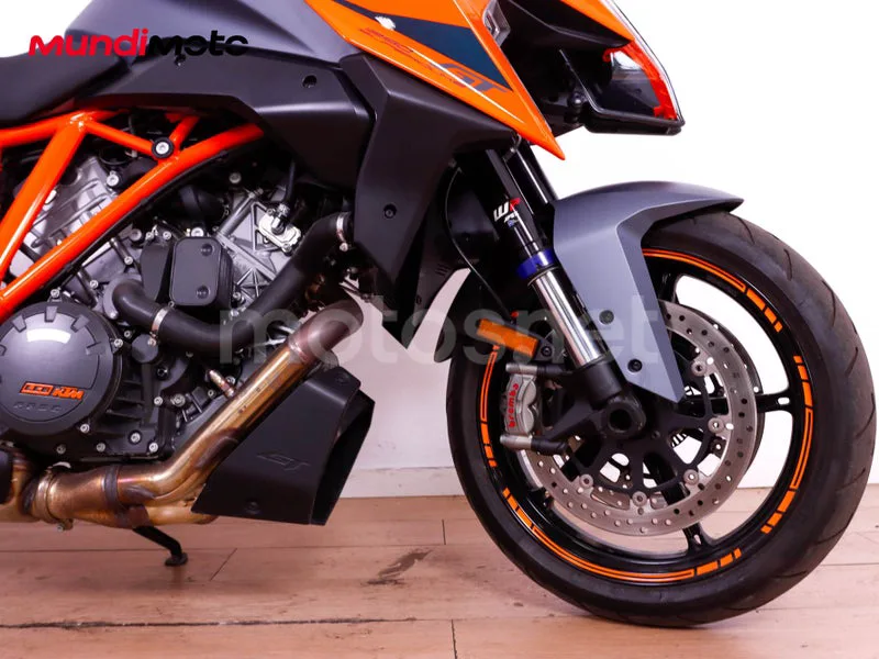 KTM 1290 Super Duke GT - Vista 30