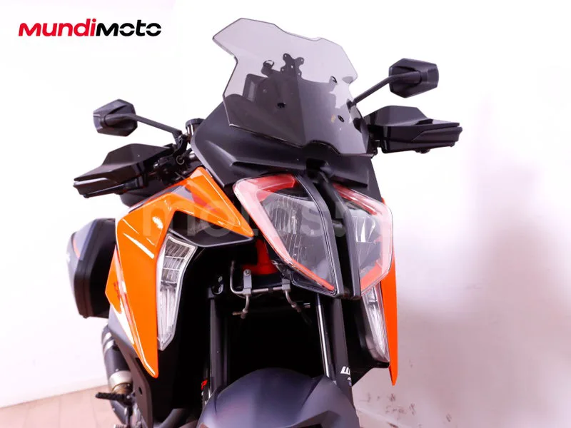KTM 1290 Super Duke GT - Vista 5