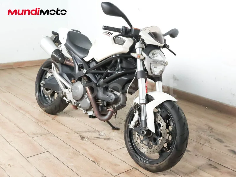 Ducati Monster 696 3699 € 2009 Barcelona - 2
