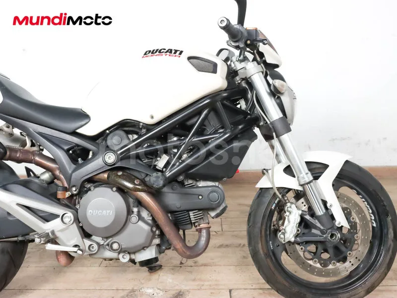 Ducati Monster 696 - Vista 19