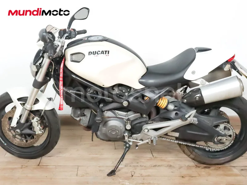 Ducati Monster 696 - Vista 6