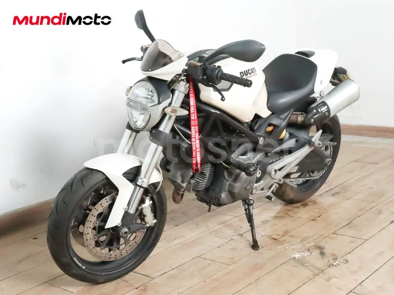 Ducati Monster 696 - Vista 7