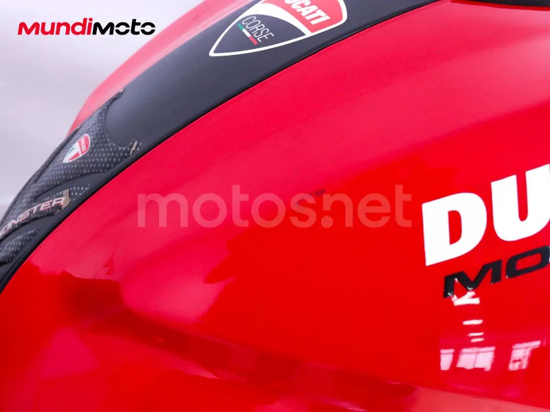 Ducati Monster 696 - Vista 14