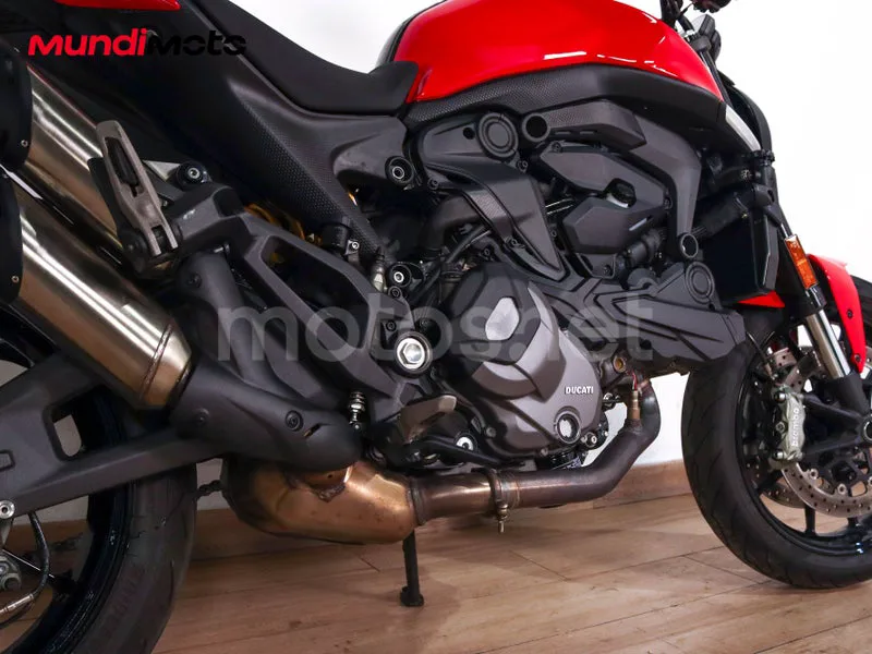 Ducati Monster - Vista 4