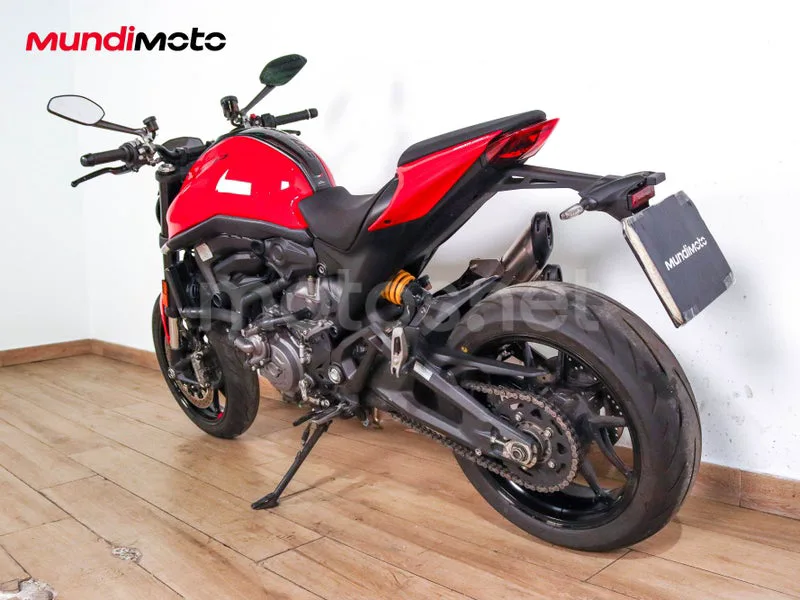 Ducati Monster - Vista 8