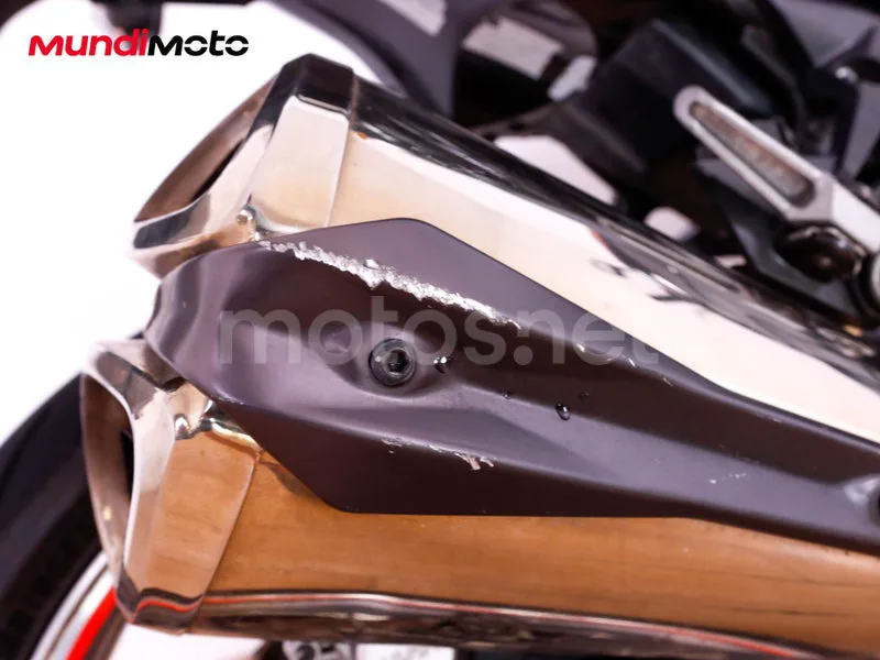 Kawasaki Z1000 - Vista 16