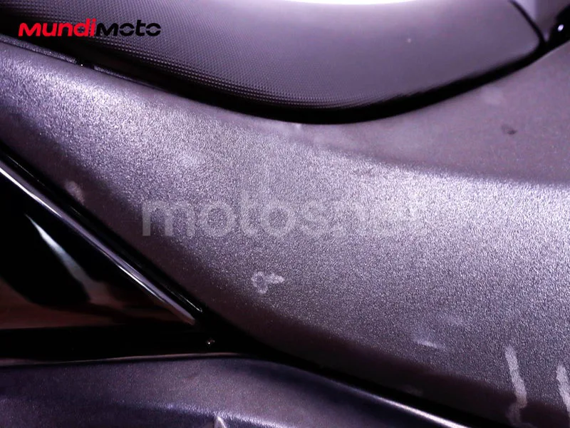 Kawasaki Z1000 - Vista 19