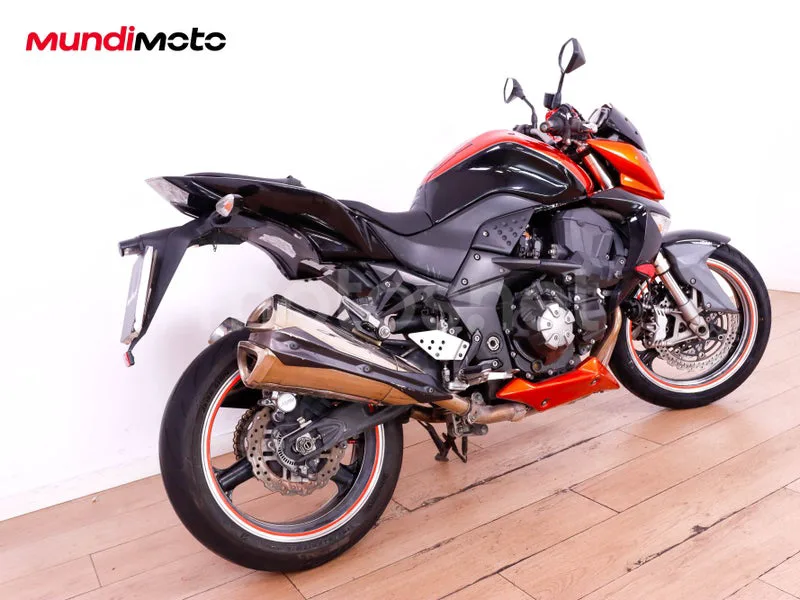 Kawasaki Z1000 - Vista 3