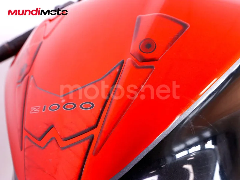Kawasaki Z1000 - Vista 26