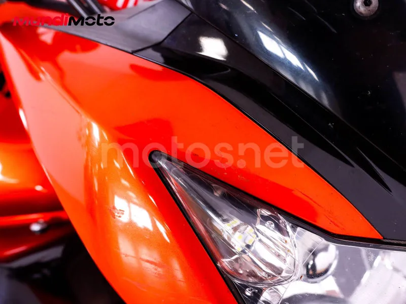 Kawasaki Z1000 - Vista 43