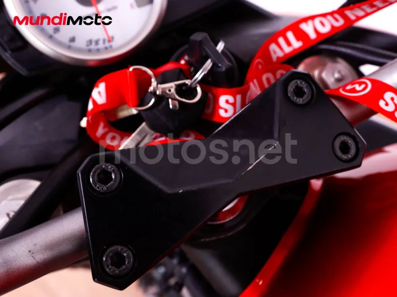Kawasaki Z1000 - Vista 60