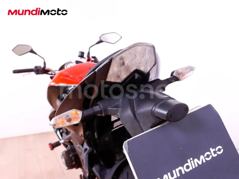 Kawasaki Z1000 - Vista 9