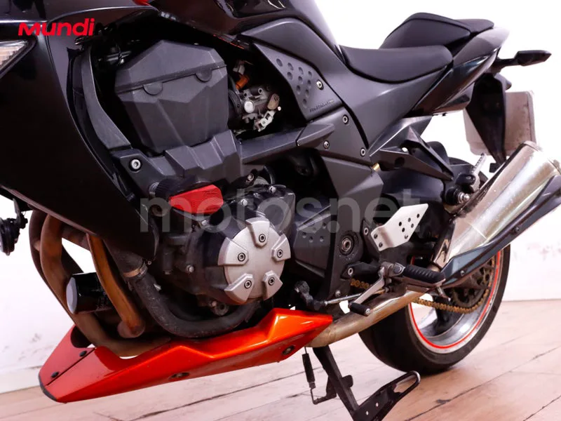 Kawasaki Z1000 - Vista 10