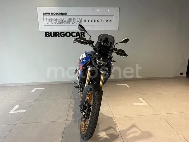 BMW F 900 R - Vista 3