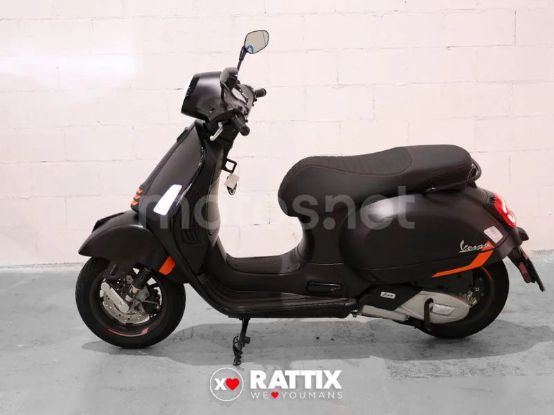 Vespa GTS 125 5390 € 2025 Barcelona - 1