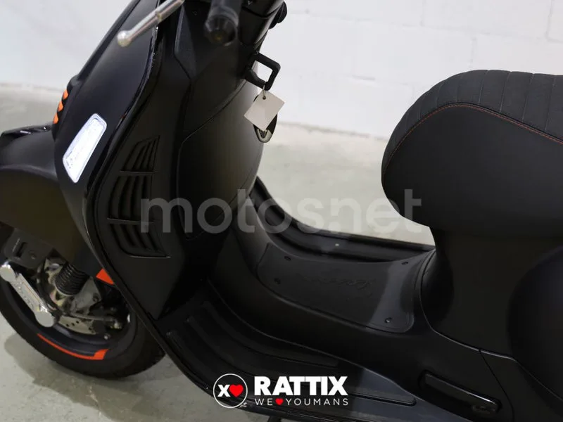 Vespa GTS 125 - Vista 5