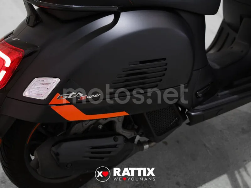Vespa GTS 125 - Vista 7