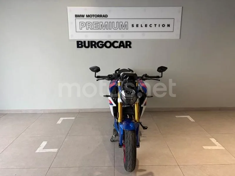 BMW F 900 R - Vista 3