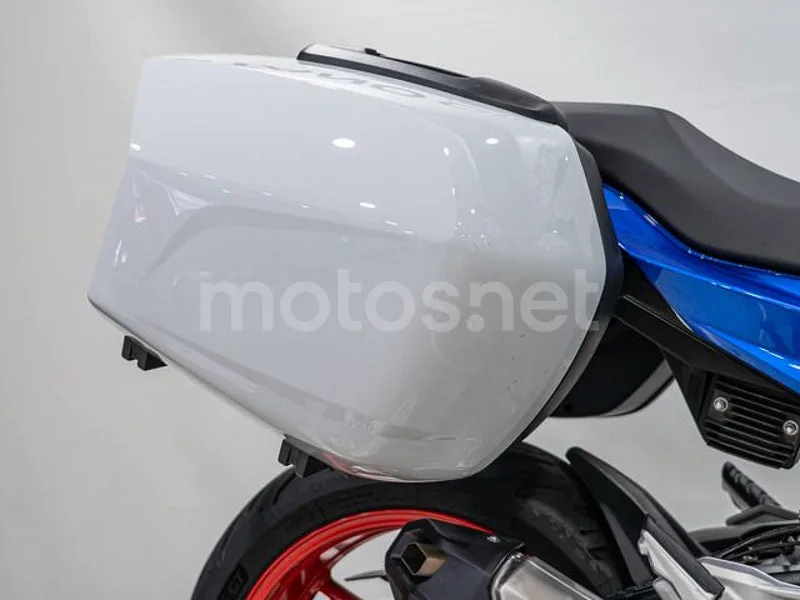 BMW F 900 XR - Vista 13