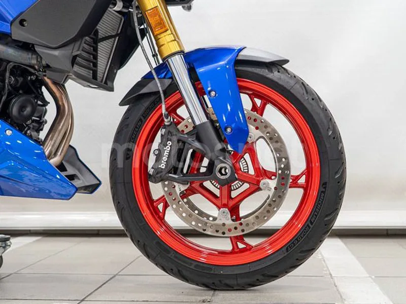 BMW F 900 XR - Vista 17
