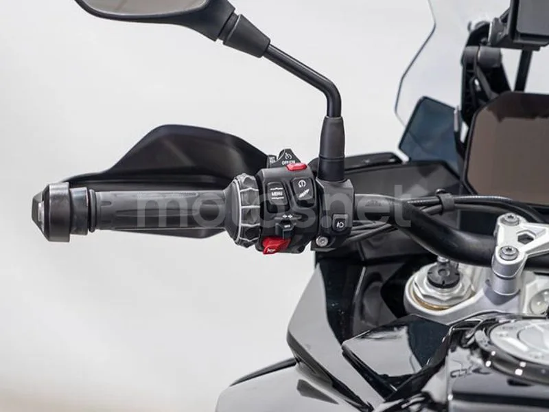 BMW S 1000 XR - Vista 8