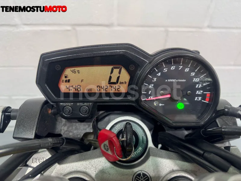 Yamaha FZ1 - Vista 11