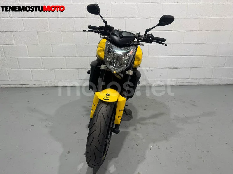 Yamaha FZ1 - Vista 7