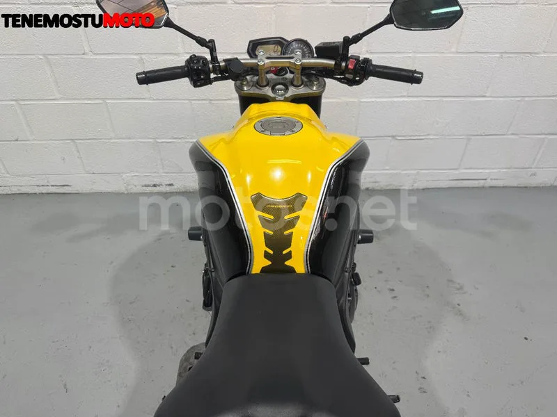 Yamaha FZ1 - Vista 9