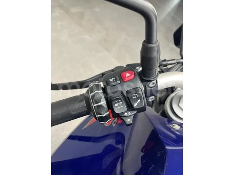 BMW F 900 R - Vista 11