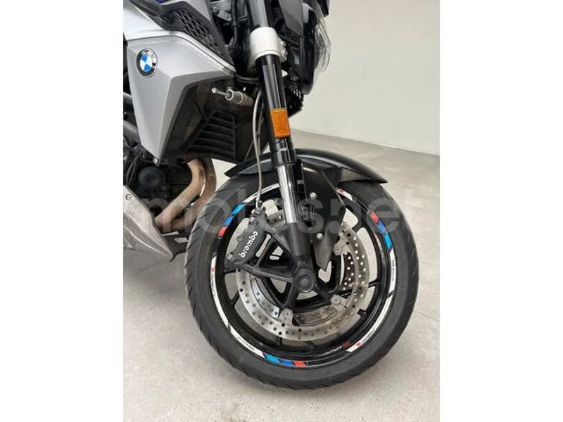 BMW F 900 R - Vista 7