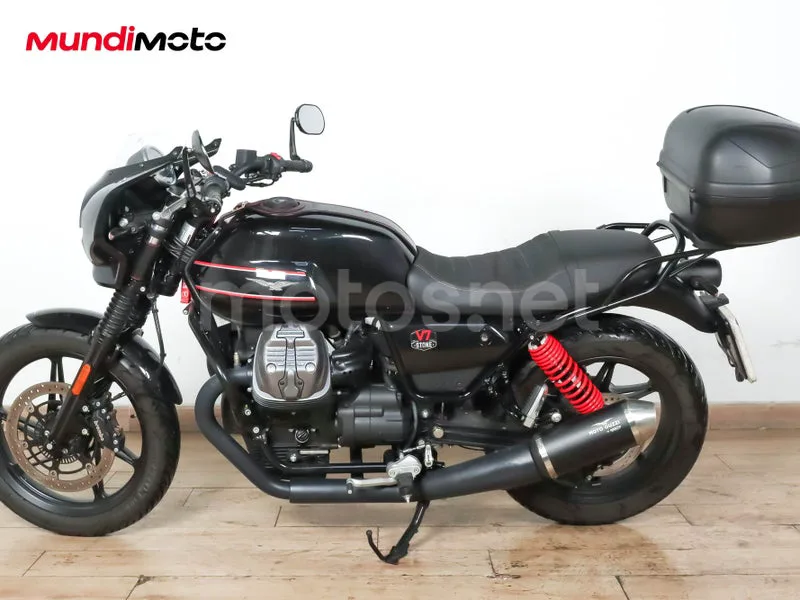 Moto Guzzi V7 III - Vista 6