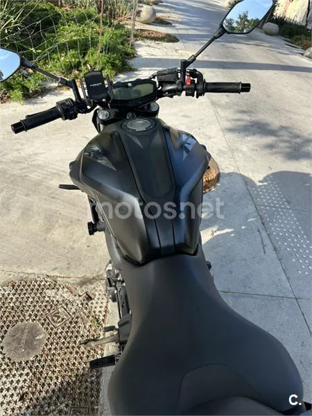 Yamaha MT-07 - Vista 4