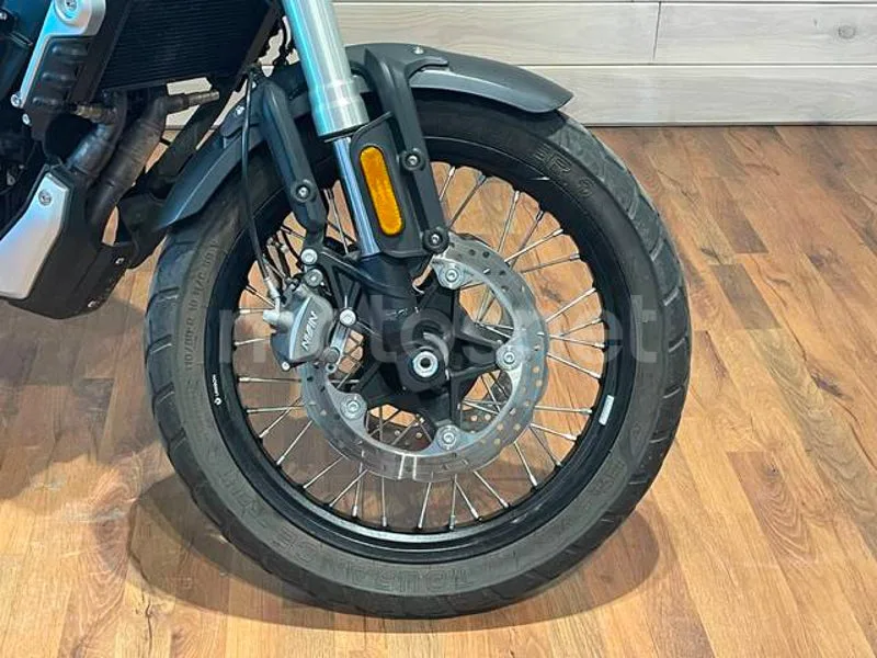 Voge 525ACX - Vista 9