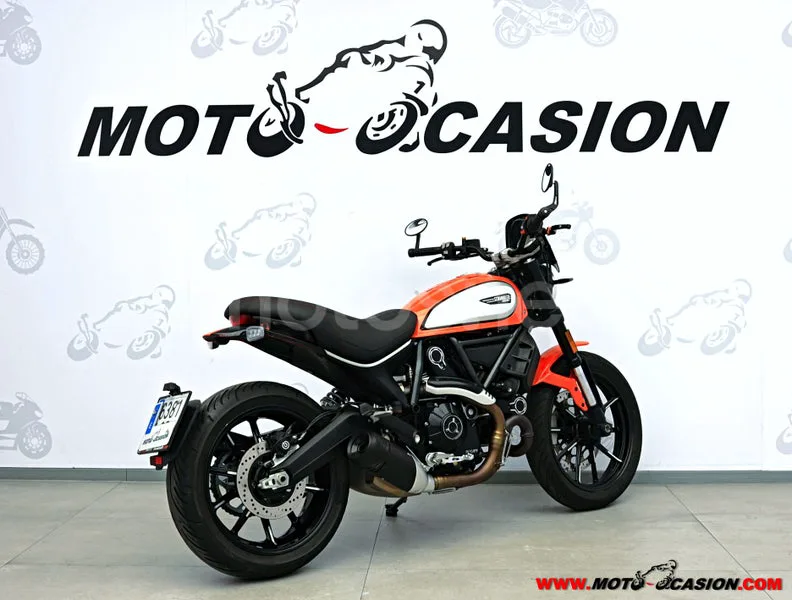 Ducati Scrambler - Vista 3