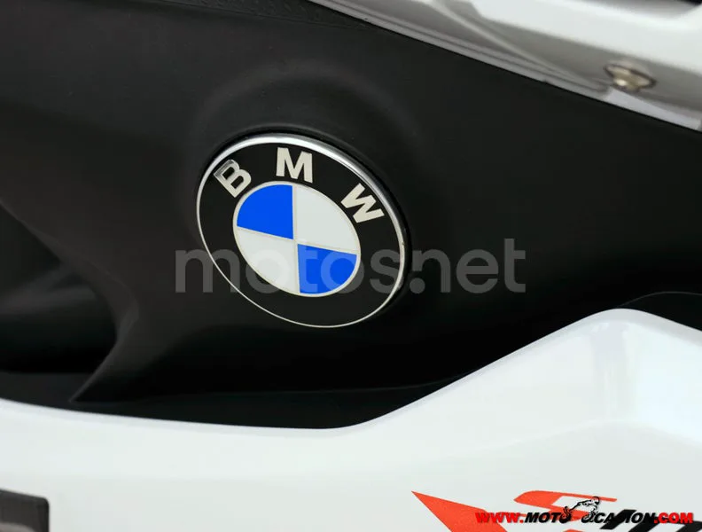 BMW S 1000 XR - Vista 9