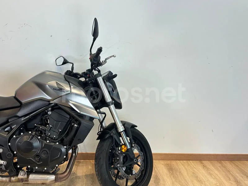 Honda CB750 Hornet - Vista 7