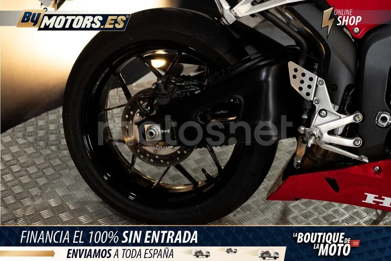 Honda CBR600RR - Vista 12