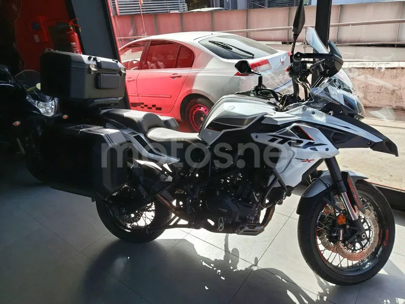 Benelli TRK 502 - Vista 4