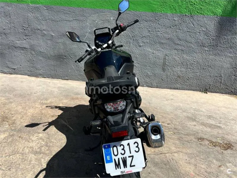 Suzuki V-Strom 800 - Vista 9