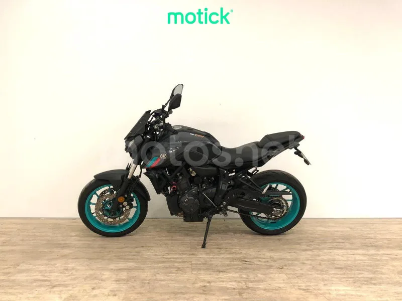 Yamaha MT-07 - Vista 6