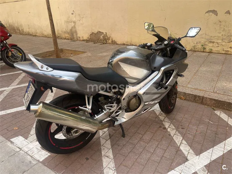 Honda CBR600F - Vista 6